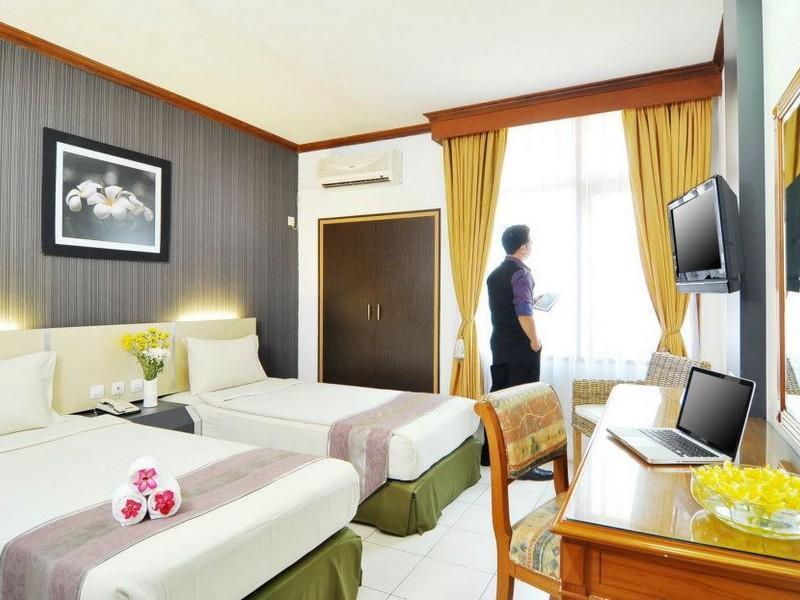 Hotel Cirebon Plaza Dış mekan fotoğraf